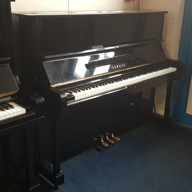 Yamaha U1H upright Piano in Bright black – Featured image – Roberts Pianos Oxford