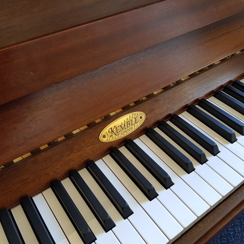 Kemble upright Piano – Gallery image – Roberts Pianos Oxford