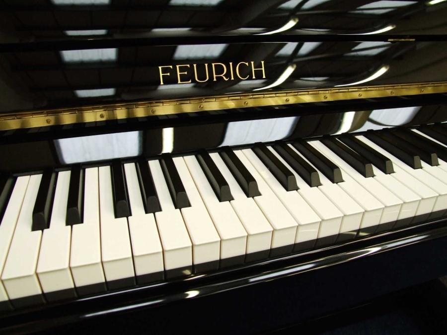 Feurich 122 upright Piano in gloss black – Gallery image – Roberts Pianos Oxford