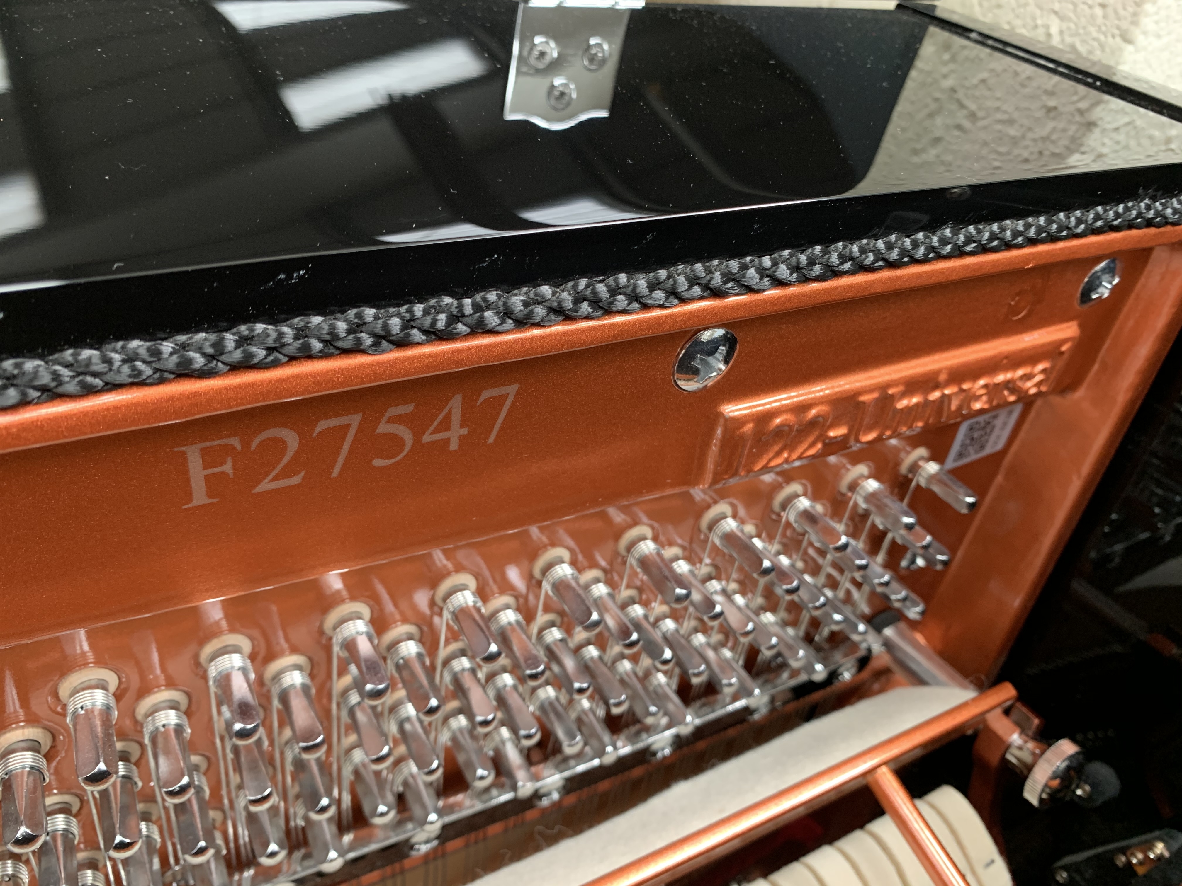 Feurich 122 upright Piano in bright black – Gallery image – Roberts Pianos Oxford