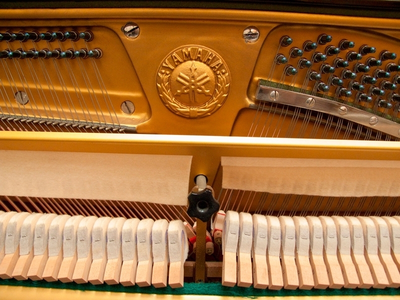 Yamaha U3H upright Piano in Black – Gallery image – Roberts Pianos Oxford