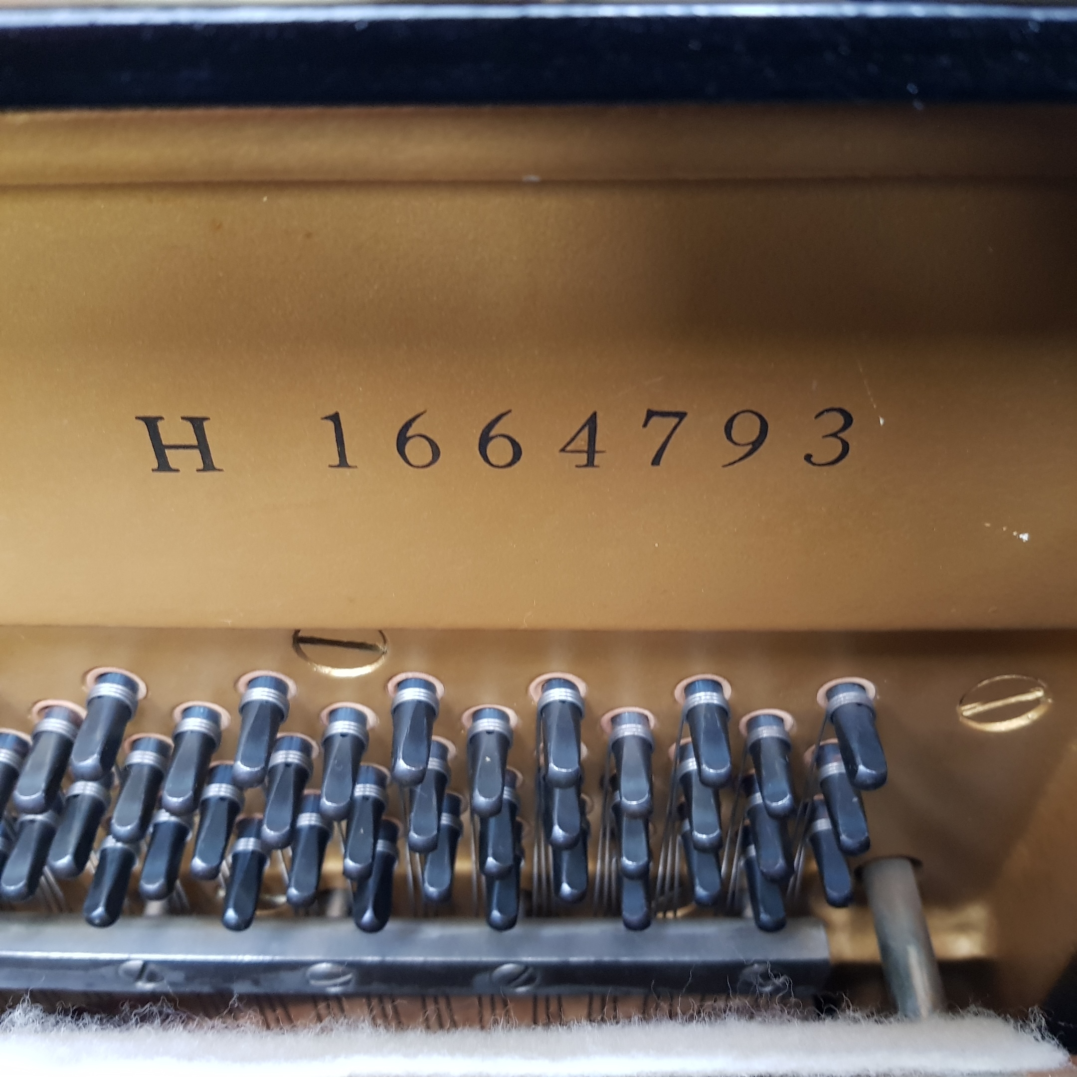 Yamaha U3H upright Piano in Black – Gallery image – Roberts Pianos Oxford