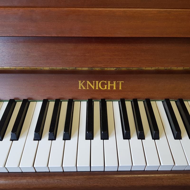 Knight K10 upright Piano in mahogany – Gallery image – Roberts Pianos Oxford