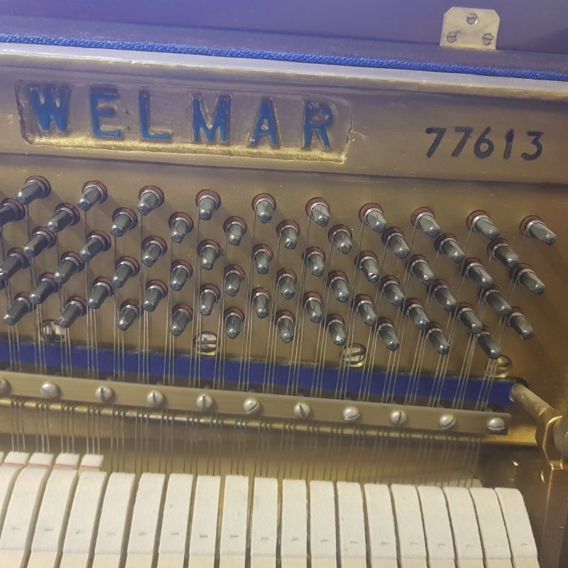 Welmar upright Piano in mahogany – Gallery image – Roberts Pianos Oxford