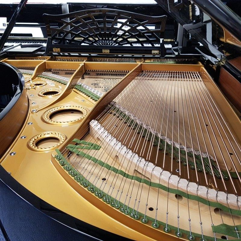 Bechstein V grand Piano in Black – Gallery image – Roberts Pianos Oxford