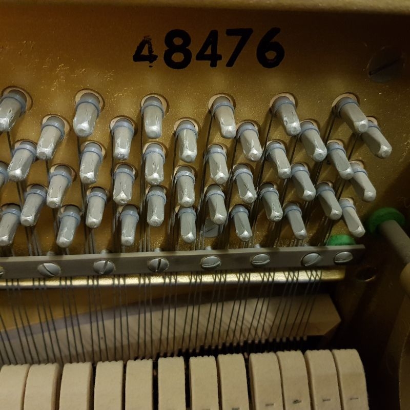 Knight upright Piano in Mahogany – Gallery image – Roberts Pianos Oxford