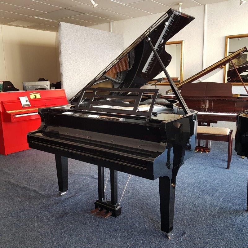 Feurich F179 Dynamic II grand Piano in black – Gallery image – Roberts Pianos Oxford
