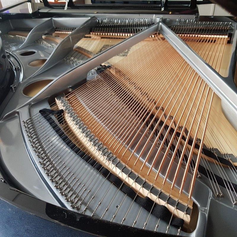 Feurich F179 Dynamic II grand Piano in black – Gallery image – Roberts Pianos Oxford