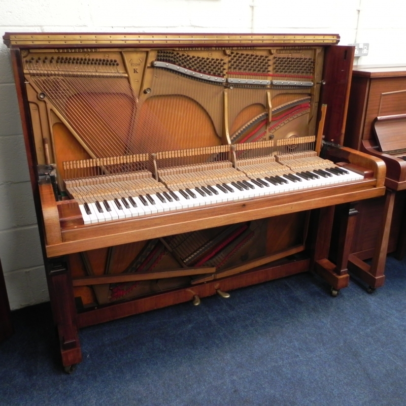 Steinway K