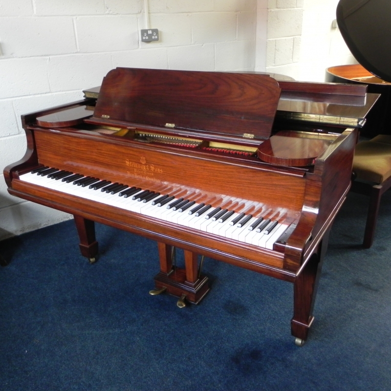 Steinway model O