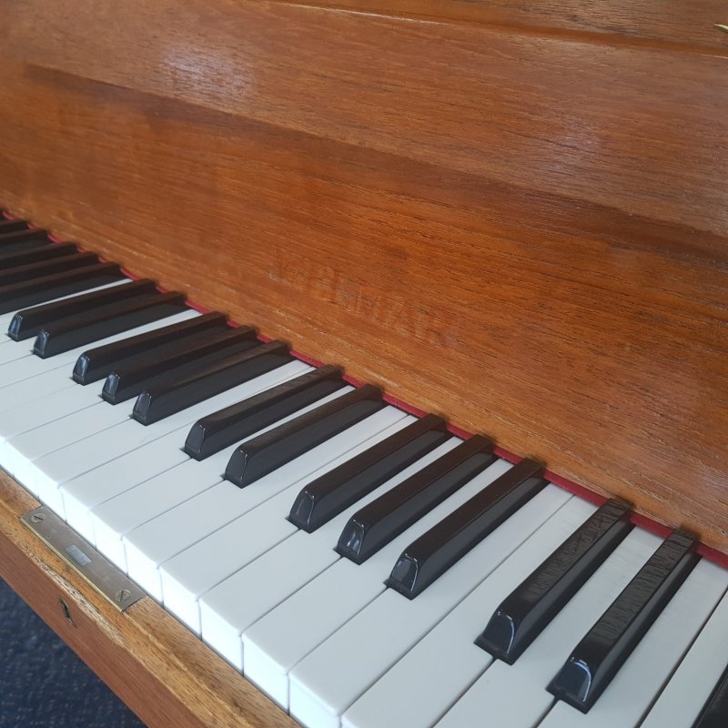 Welmar upright Piano in Walnut – Gallery image – Roberts Pianos Oxford