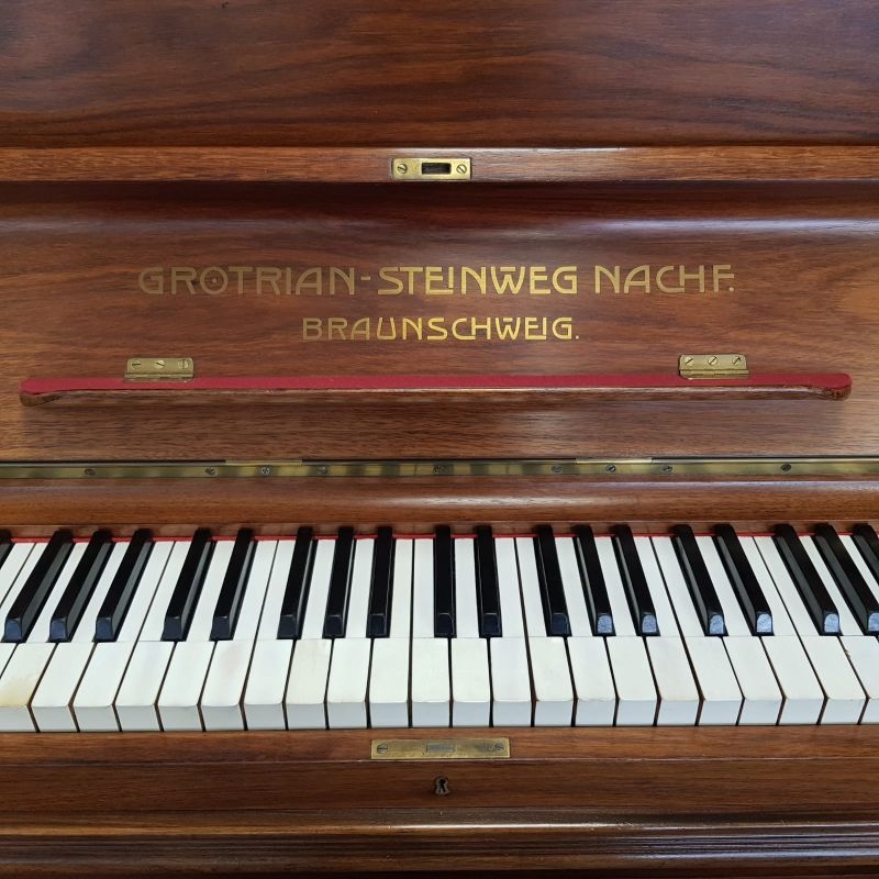 Grotrian Steinweg upright Piano in light rosewood – Gallery image – Roberts Pianos Oxford