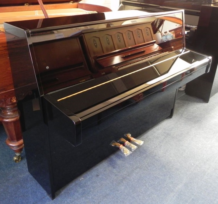 Kawai K-15E