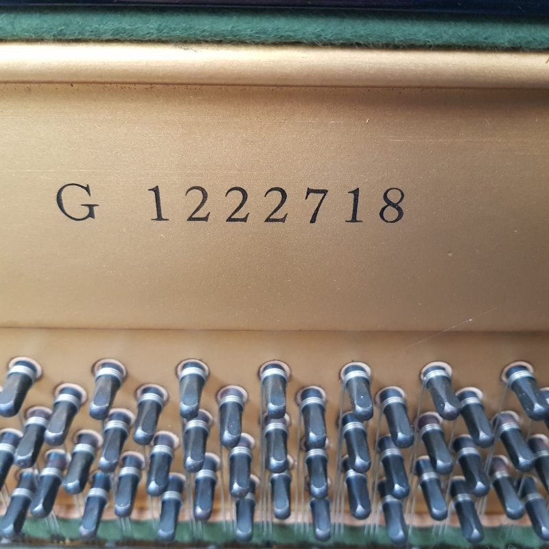 Yamaha U3G upright Piano in Black – Gallery image – Roberts Pianos Oxford