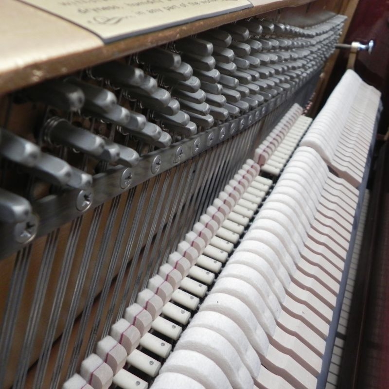 Knight upright Piano in bright mahogany – Gallery image – Roberts Pianos Oxford