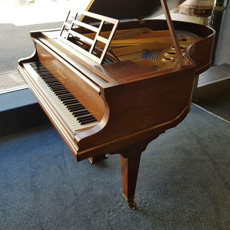 Bluthner V grand Piano in rosewood – Gallery image – Roberts Pianos Oxford