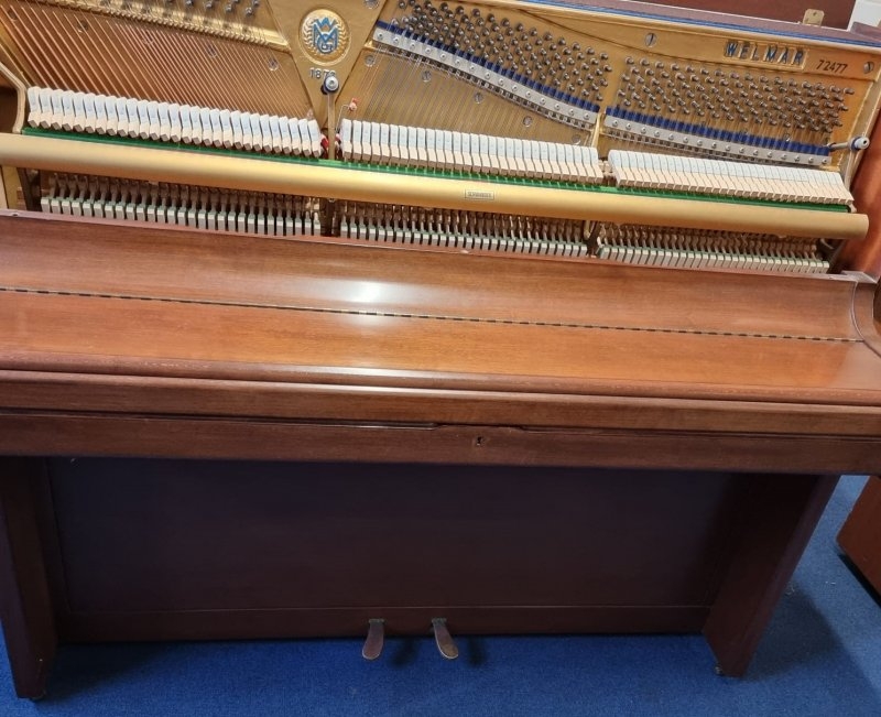 Welmar upright Piano in mahogany – Gallery image – Roberts Pianos Oxford