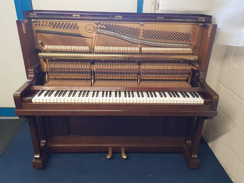 Feurich 125 upright Piano in mahogany – Gallery image – Roberts Pianos Oxford