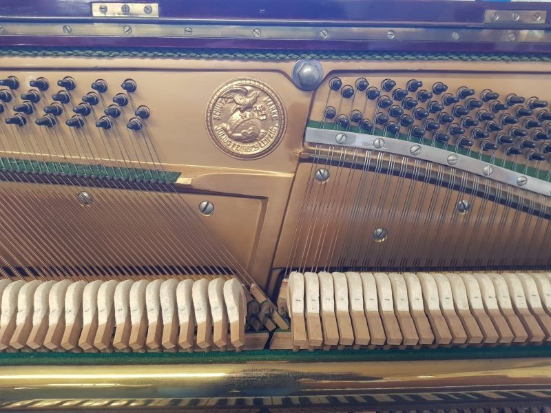 Feurich 125 upright Piano in mahogany – Gallery image – Roberts Pianos Oxford