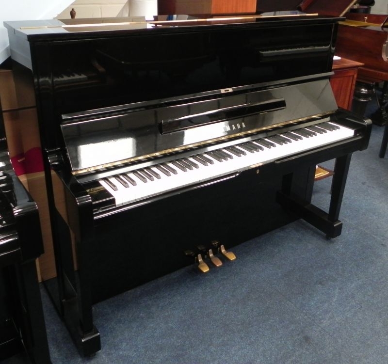 Yamaha U1H