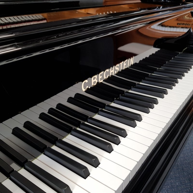 Bechstein model V