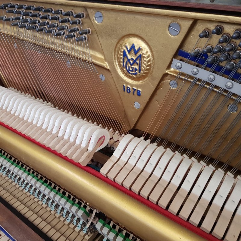 Welmar upright Piano in mahogany – Gallery image – Roberts Pianos Oxford