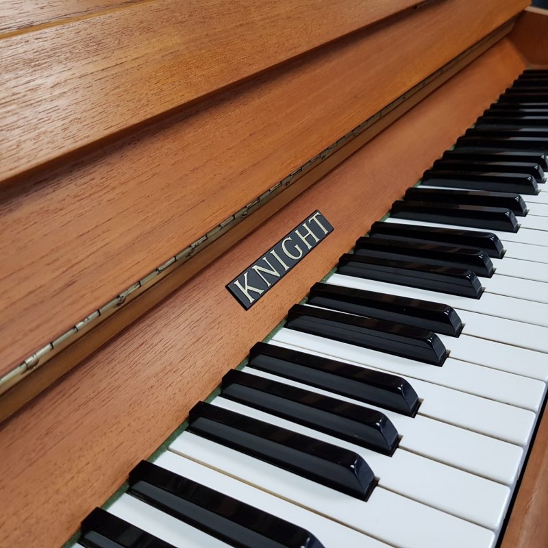 Knight upright Piano in teak – Gallery image – Roberts Pianos Oxford