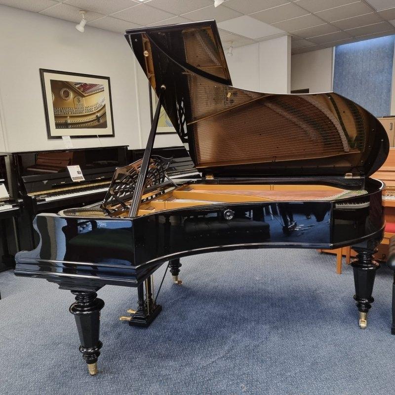 Bechstein Model V grand Piano in Bright black – Gallery image – Roberts Pianos Oxford