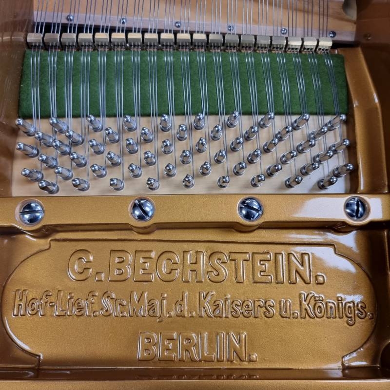 Bechstein model V