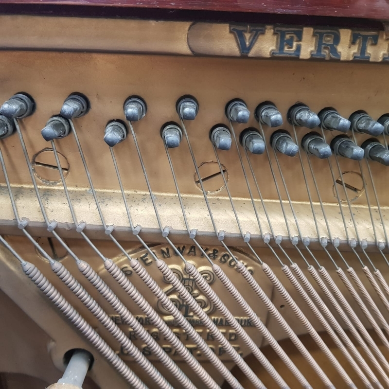 Steinway K