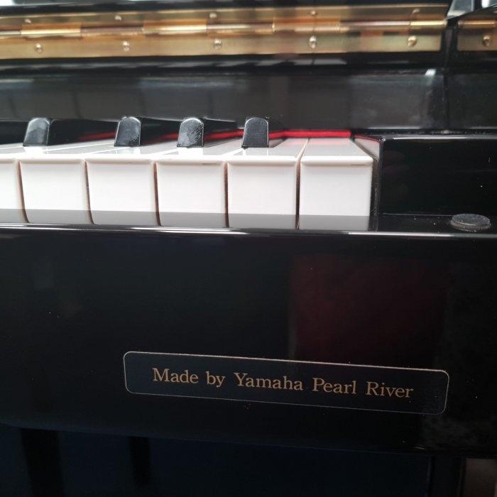 Yamaha C110A upright Piano in Bright black – Gallery image – Roberts Pianos Oxford
