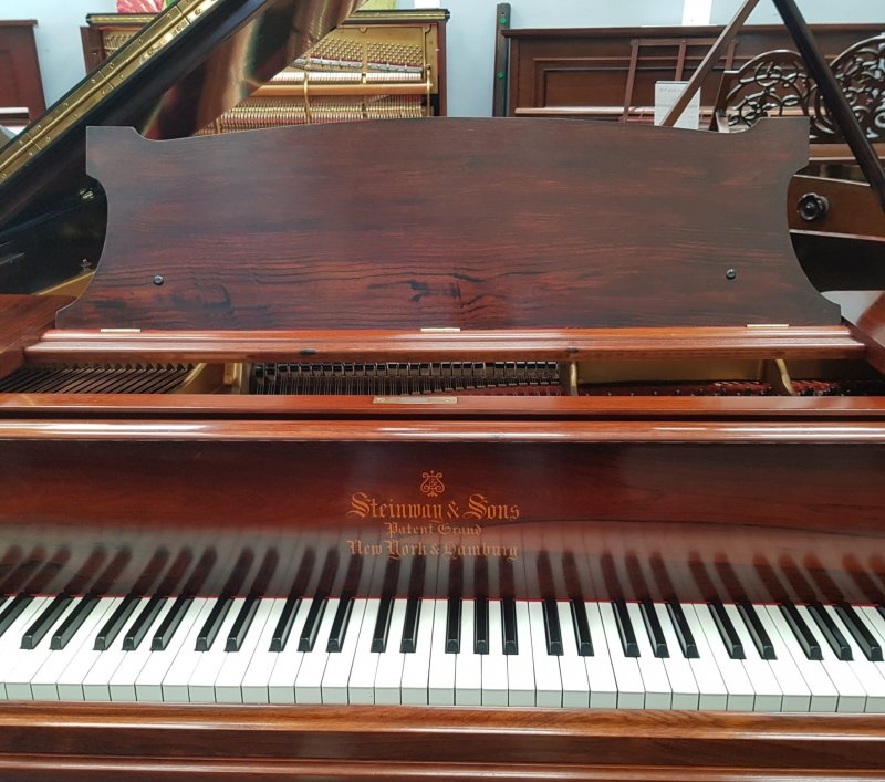 Steinway model O