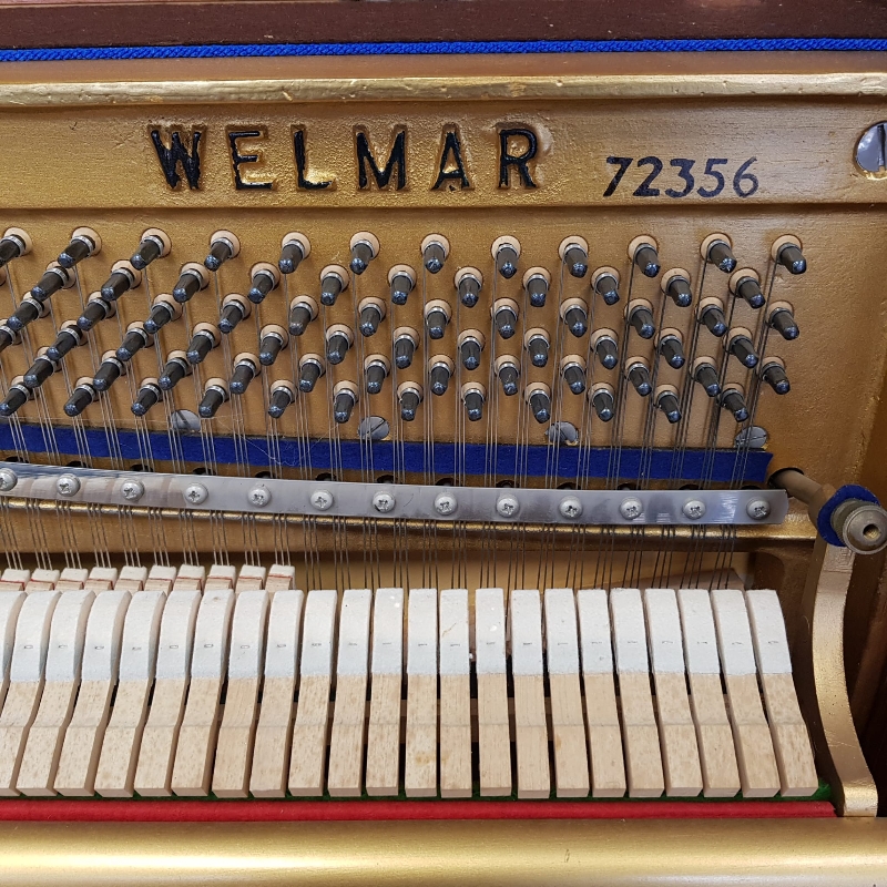 Welmar upright Piano in mahogany – Gallery image – Roberts Pianos Oxford