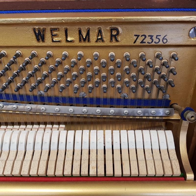 Welmar upright Piano in mahogany – Gallery image – Roberts Pianos Oxford