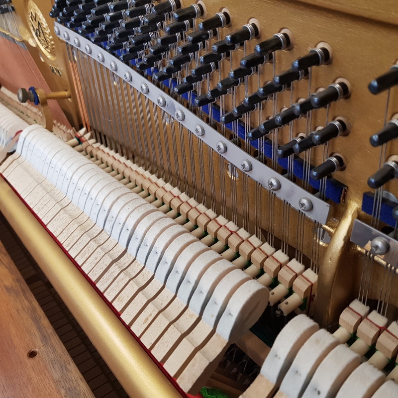 Welmar upright Piano in mahogany – Gallery image – Roberts Pianos Oxford