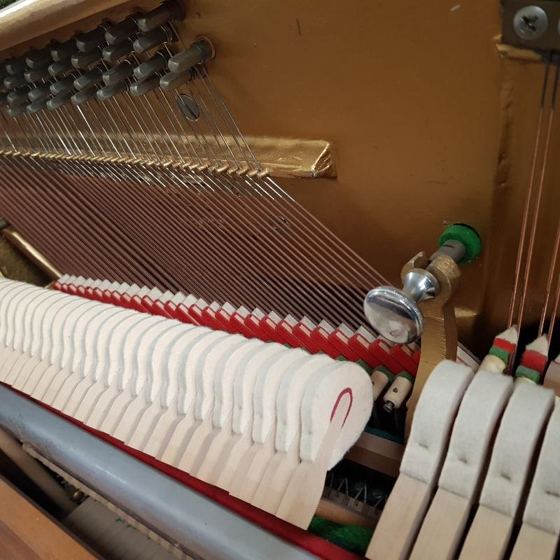 Knight K10 upright Piano in mahogany – Gallery image – Roberts Pianos Oxford