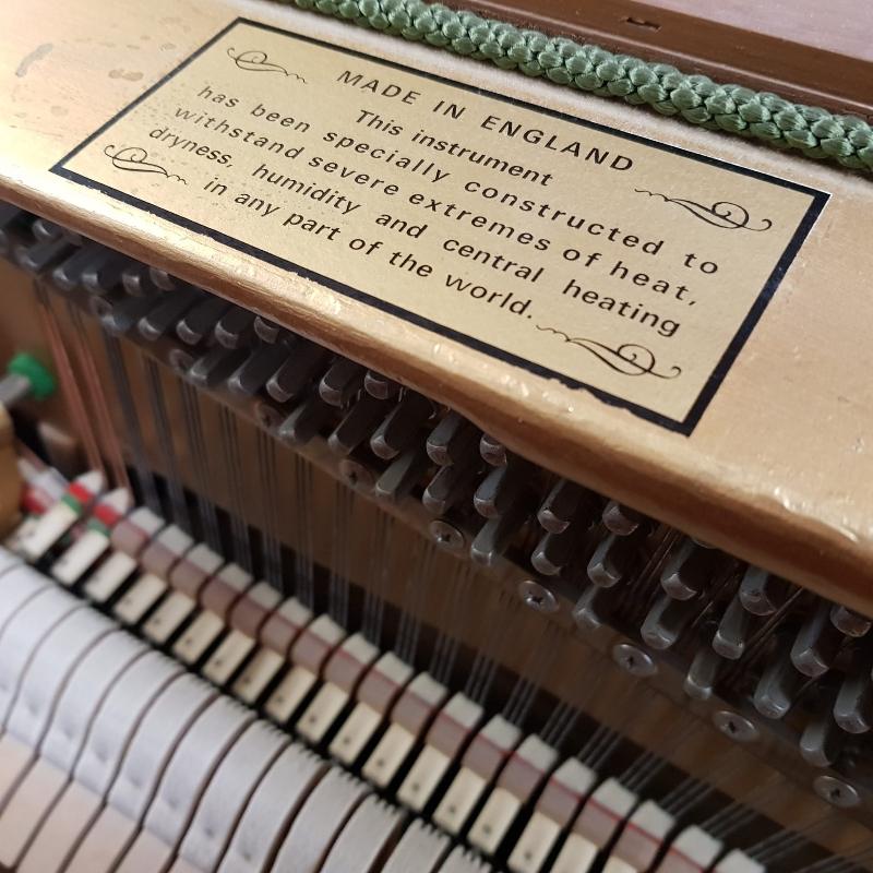 Knight K10 upright Piano in mahogany – Gallery image – Roberts Pianos Oxford