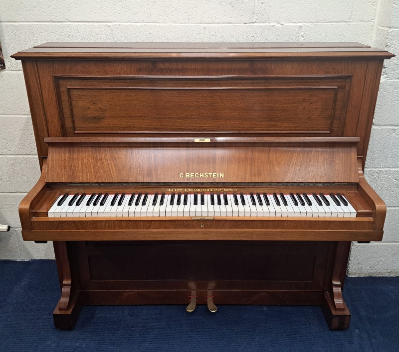 Piano detail