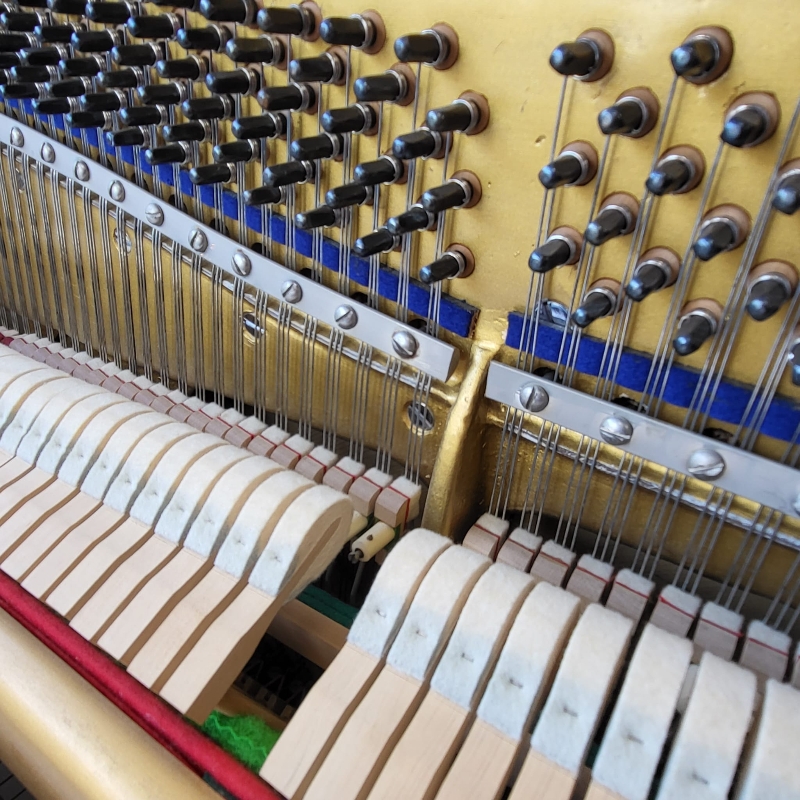 Welmar upright Piano in mahogany – Gallery image – Roberts Pianos Oxford