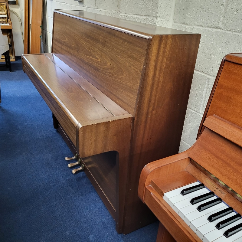 Welmar upright Piano in light mahogany – Gallery image – Roberts Pianos Oxford