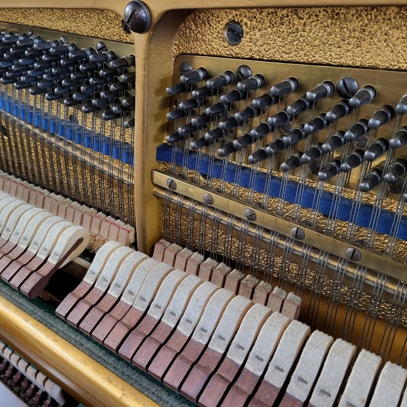 Bluthner upright Piano in mahogany – Gallery image – Roberts Pianos Oxford