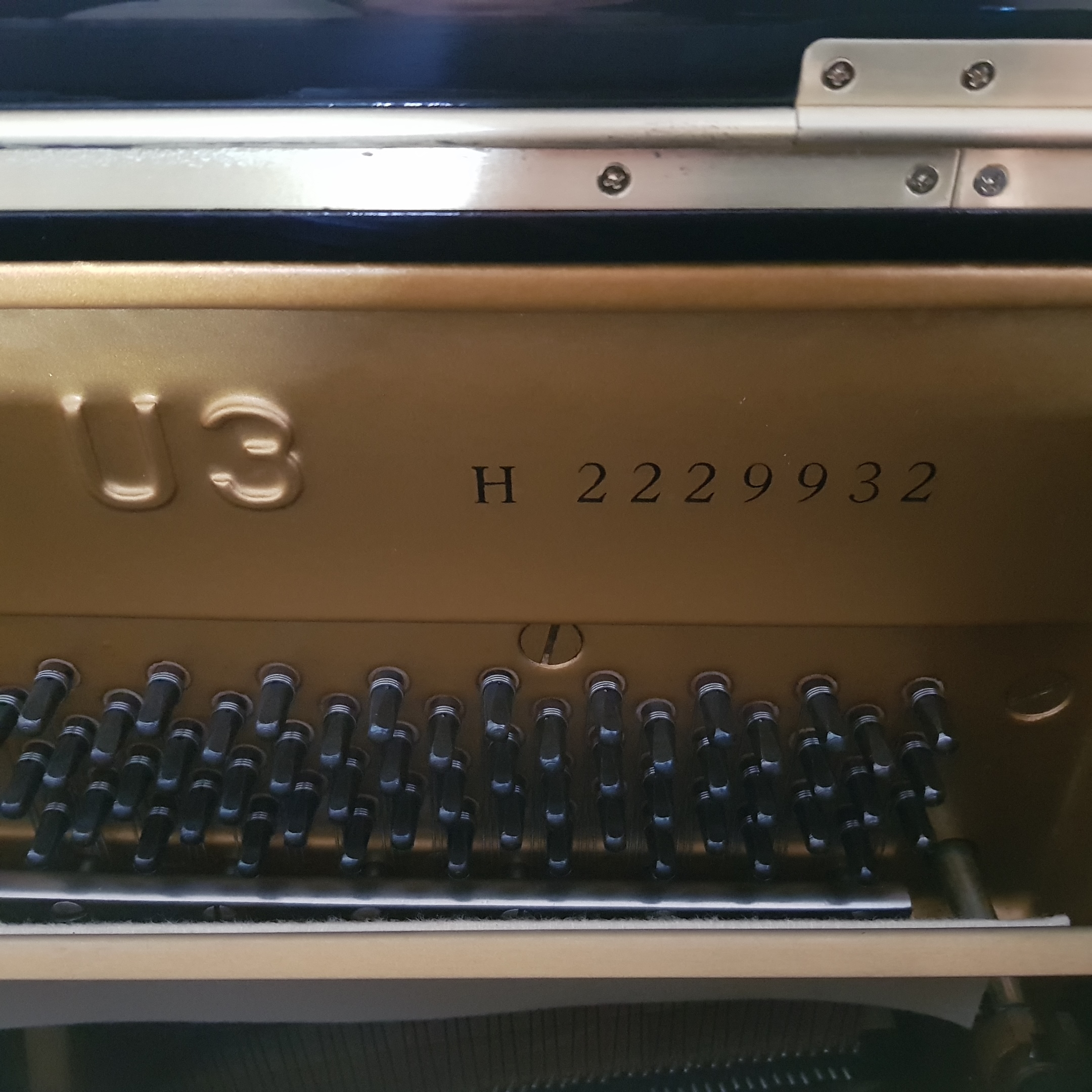 Yamaha U3H upright Piano in Black polyester – Gallery image – Roberts Pianos Oxford