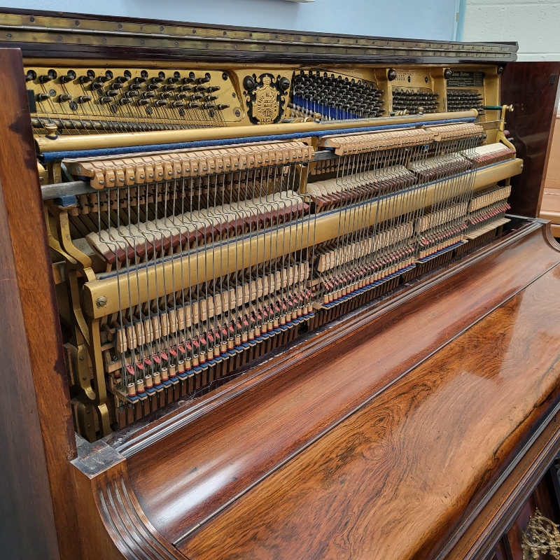 Bluthner upright Piano in rosewood – Gallery image – Roberts Pianos Oxford