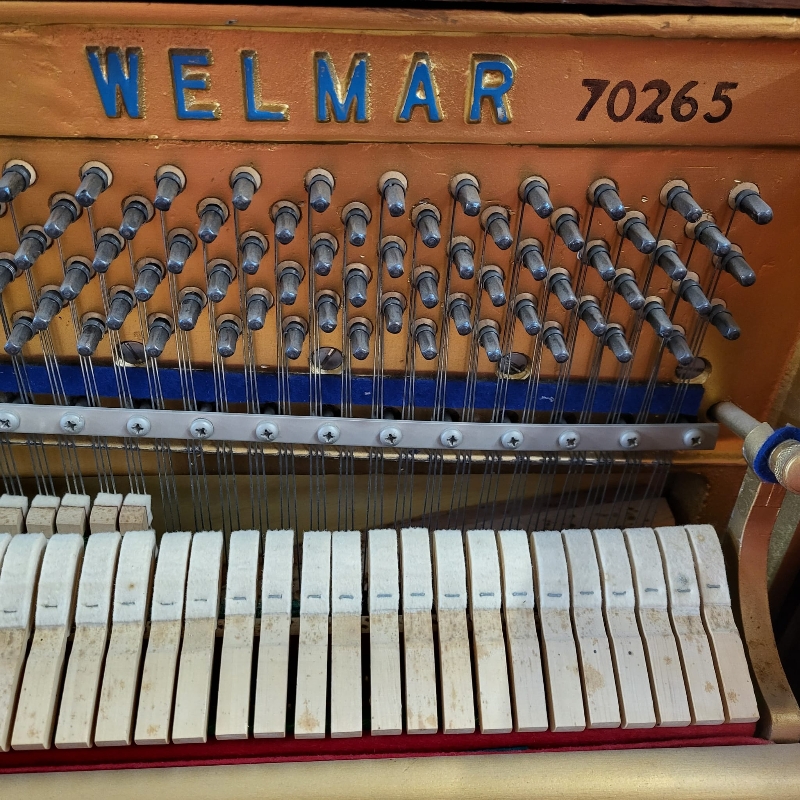 Welmar upright Piano in mahogany – Gallery image – Roberts Pianos Oxford