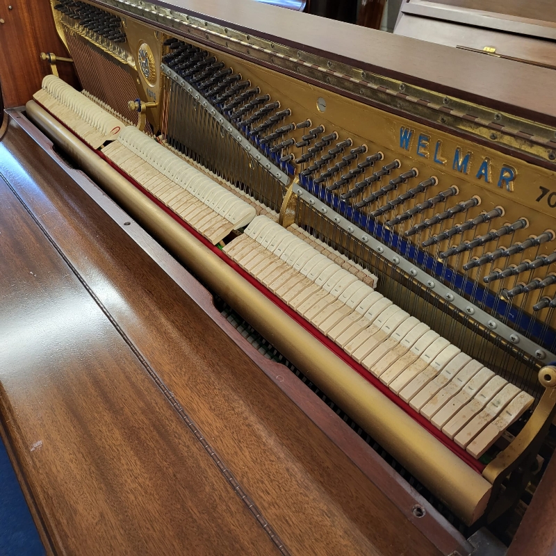 Welmar upright Piano in mahogany – Gallery image – Roberts Pianos Oxford