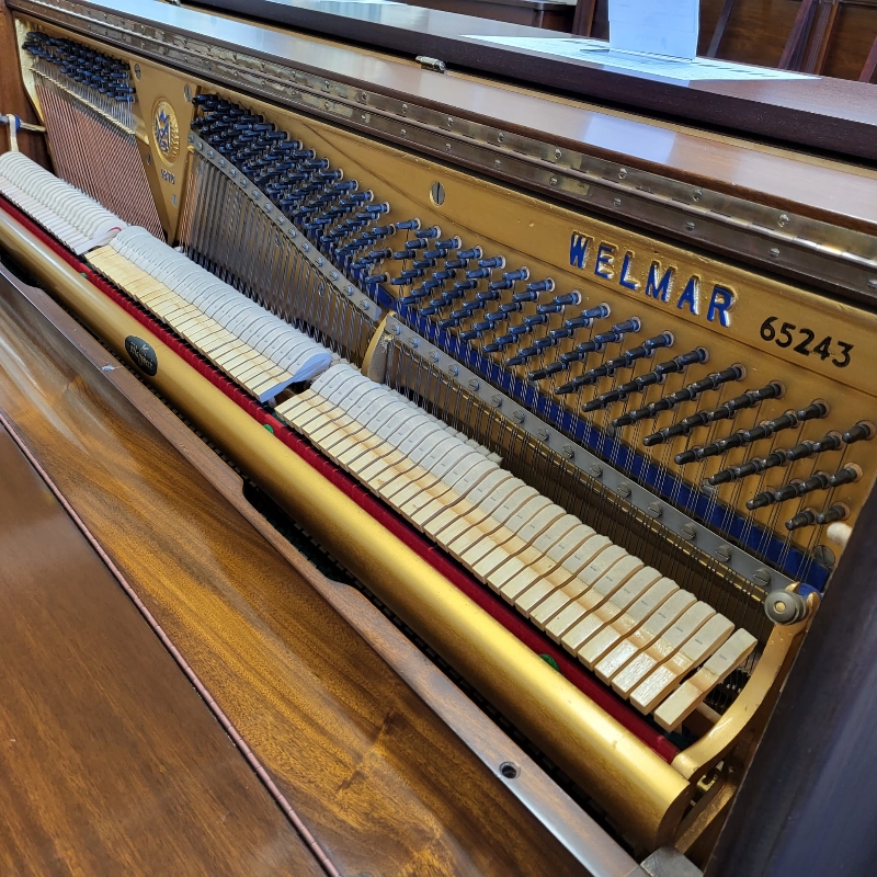 Welmar upright Piano in mahogany – Gallery image – Roberts Pianos Oxford