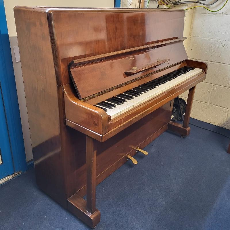 Welmar upright Piano in mahogany – Featured image – Roberts Pianos Oxford