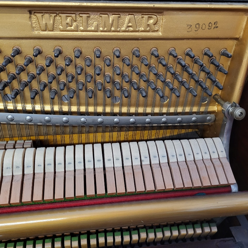 Welmar upright Piano in mahogany – Gallery image – Roberts Pianos Oxford