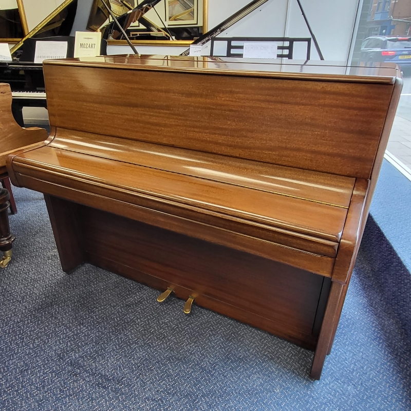 Welmar upright Piano in mahogany – Gallery image – Roberts Pianos Oxford