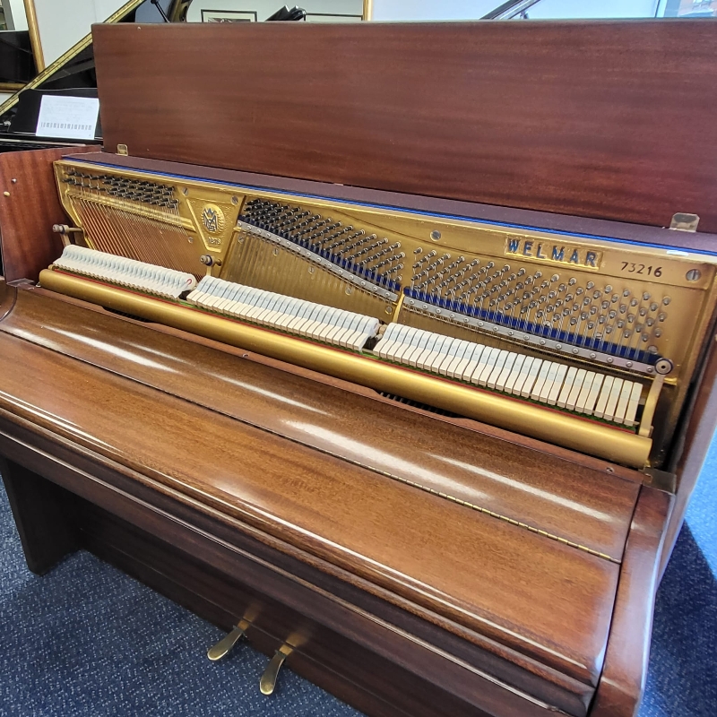 Welmar upright Piano in mahogany – Gallery image – Roberts Pianos Oxford